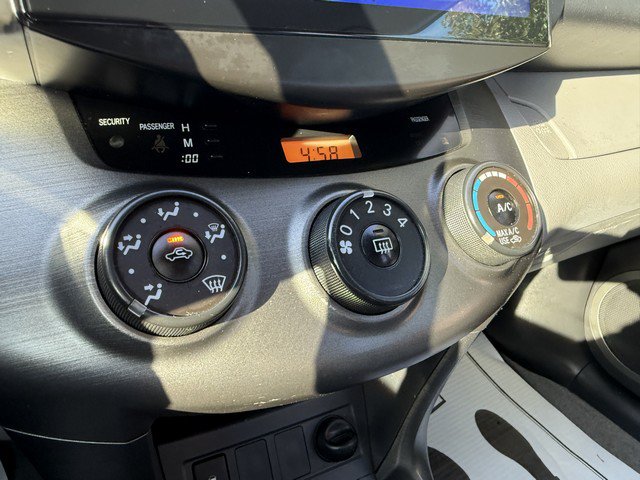 Used 2012 Toyota RAV4 FWD w/ Value Pkg image 20