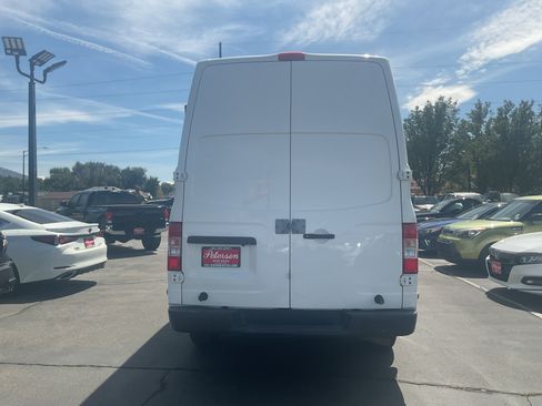 Used 2019 Nissan NV 2500 S RWD image 8