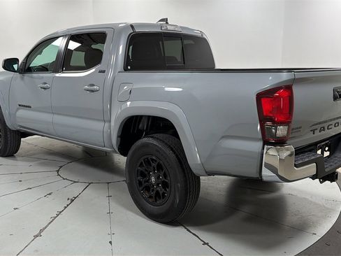 Used 2020 Toyota Tacoma SR5 image 7