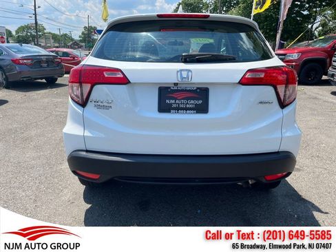 Used 2017 Honda HR-V LX image 9