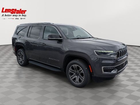 Used 2024 Jeep Wagoneer Series II AWD/4WD image 7