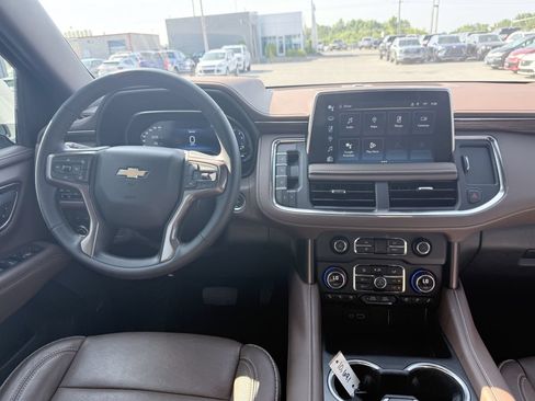 Used 2024 Chevrolet Tahoe High Country RWD image 10