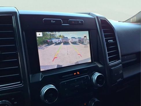 Used 2019 Ford F150 Lariat w/ Equipment Group 502A Luxury AWD/4WD image 18