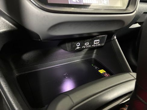 Certified 2025 Subaru Crosstrek 2.5i Limited w/ Crosstrek Mirror Package image 15