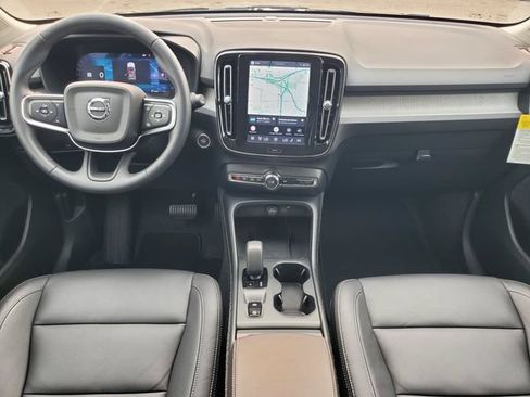 Certified 2026 Volvo XC40 B5 Core w/ Climate Package AWD/4WD image 28