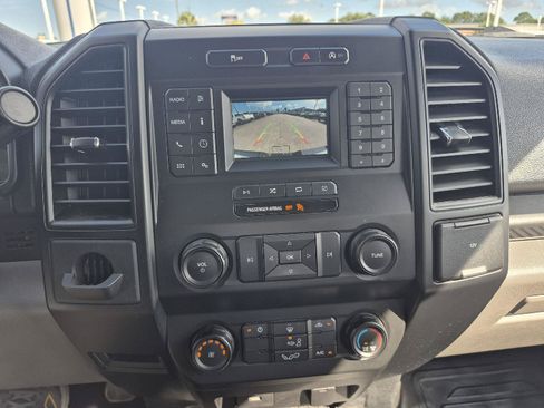 Certified 2020 Ford F150 XL w/ Equipment Group 101A Mid RWD image 4