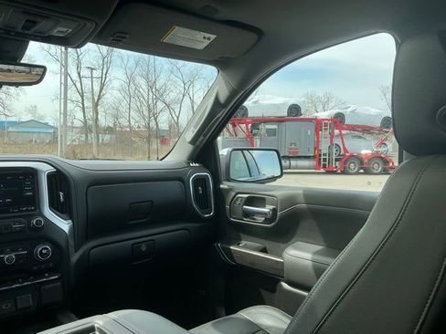 Used 2020 Chevrolet Silverado 1500 LTZ w/ Technology Package image 28