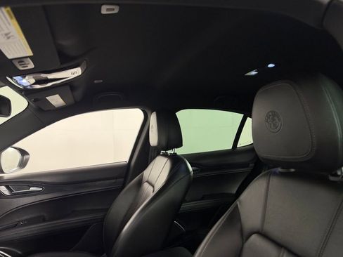 Used 2023 Alfa Romeo Stelvio Sprint RWD image 24