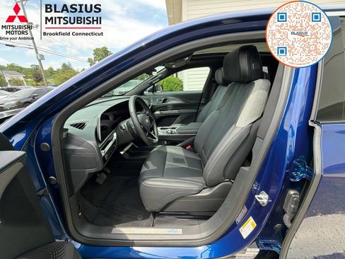 Used 2024 Cadillac Lyriq Tech w/ Driver Assist Package AWD/4WD image 27
