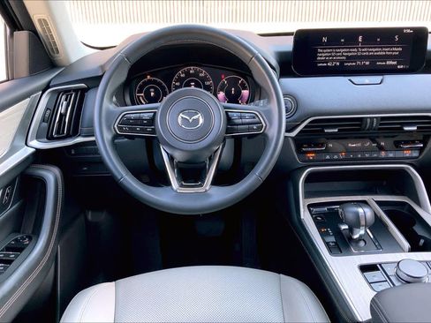 Used 2024 MAZDA CX-90 Plug-In Hybrid w/ Preferred image 6