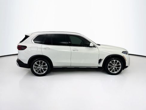 Certified 2024 BMW X5 sDrive40i w/ Premium Package RWD image 4
