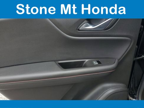 Used 2025 Chevrolet Blazer RS image 15