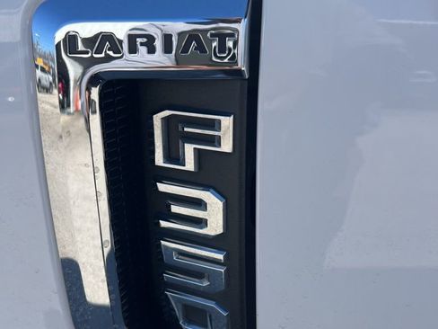 Used 2021 Ford F350 Lariat w/ Lariat Ultimate Package image 9