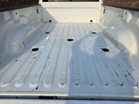 Used 2022 RAM 3500 Tradesman w/ Chrome Appearance Group AWD/4WD image 32