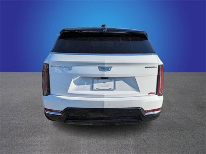 New 2025 Cadillac Escalade IQ Luxury 1 w/ Smart Trailering package