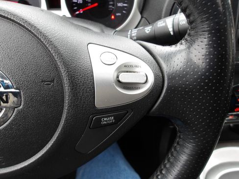 Used 2013 Nissan Juke SL w/ Chrome Pkg AWD/4WD image 17