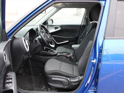 Used 2021 Kia Soul X-Line image 11