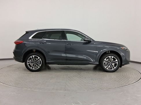 New 2025 Audi Q5 Premium image 8