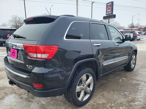 Used 2013 Jeep Grand Cherokee Overland image 6