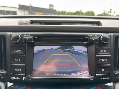 Used 2018 Toyota RAV4 XLE w/ Plus Extra Value Package AWD/4WD image 17