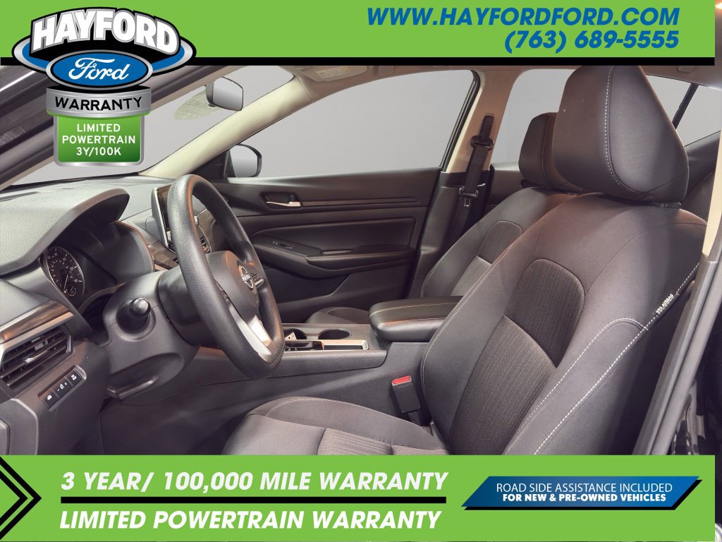 Used 2025 Nissan Altima 2.5 SV FWD image 13