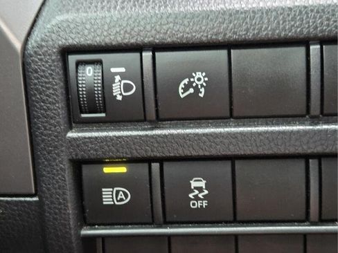 Used 2024 Toyota Tacoma SR5 RWD image 29