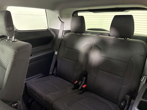 Used 2017 GMC Acadia SLE w/ Driver Alert Package I image 19