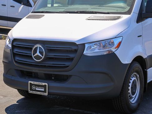 New 2024 Mercedes-Benz eSprinter 170 Cargo image 7