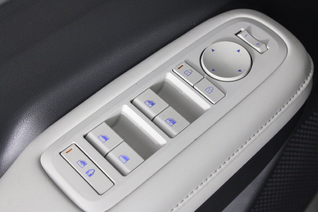 Certified 2026 Hyundai Santa Fe SEL FWD image 24
