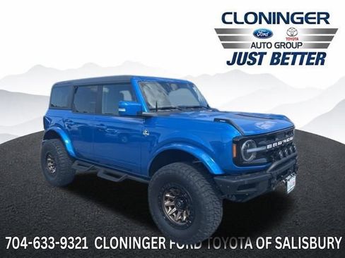 Used 2023 Ford Bronco Outer Banks AWD/4WD image 1