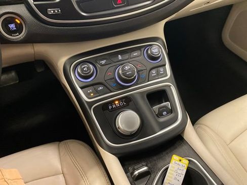 Used 2015 Chrysler 200 C FWD image 13