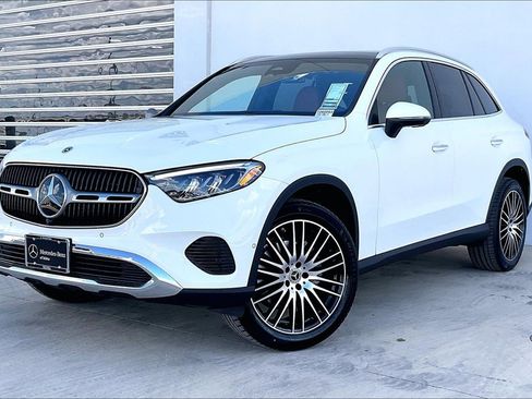 New 2026 Mercedes-Benz GLC 300 4MATIC image 2