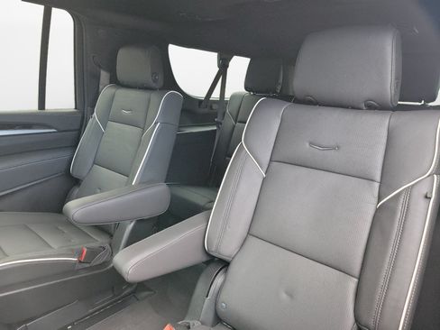 Certified 2026 Cadillac Escalade ESV Luxury w/ Touring Package AWD/4WD image 12