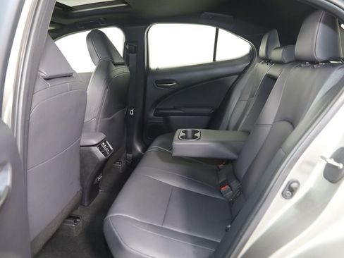 Used 2022 Lexus UX 250h w/ Premium Package AWD/4WD image 52