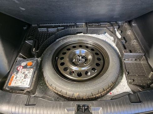 Used 2025 Ford Escape ST-Line Select image 14