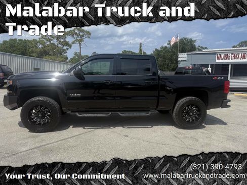 Used 2018 Chevrolet Silverado 1500 LT w/ Texas Edition AWD/4WD image 1