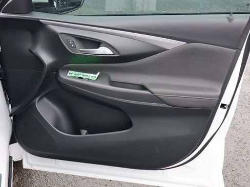 New 2026 Buick Envista Avenir FWD image 21