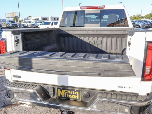 Used 2022 GMC Sierra 1500 SLT w/ SLT Premium Plus Package image 14