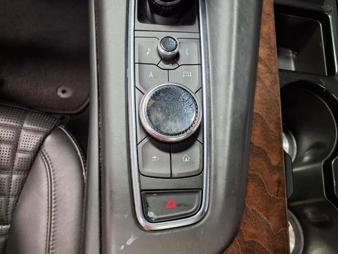 Used 2022 Cadillac Escalade Sport Platinum image 19