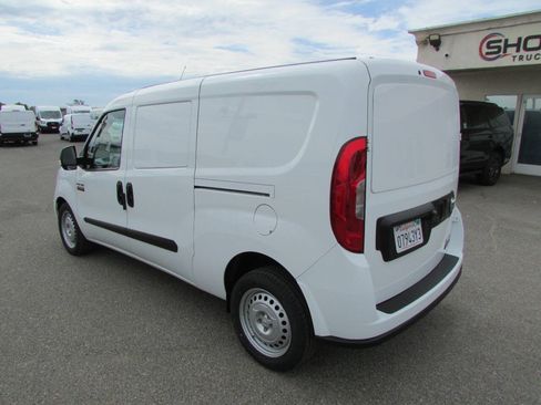 Used 2022 RAM ProMaster City Tradesman FWD image 9