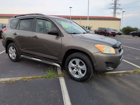 Used 2011 Toyota RAV4 4WD w/ Base L4 Extra Value Pkg image 7