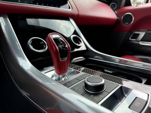 Used 2022 Land Rover Range Rover Sport SVR image 30