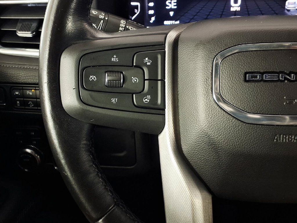 Used 2022 GMC Yukon Denali AWD/4WD image 21