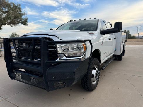 Used 2022 RAM 3500 Tradesman w/ Safety Group image 2