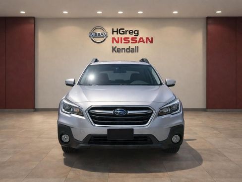 Used 2019 Subaru Outback 2.5i Limited w/ Popular Package #2 image 5