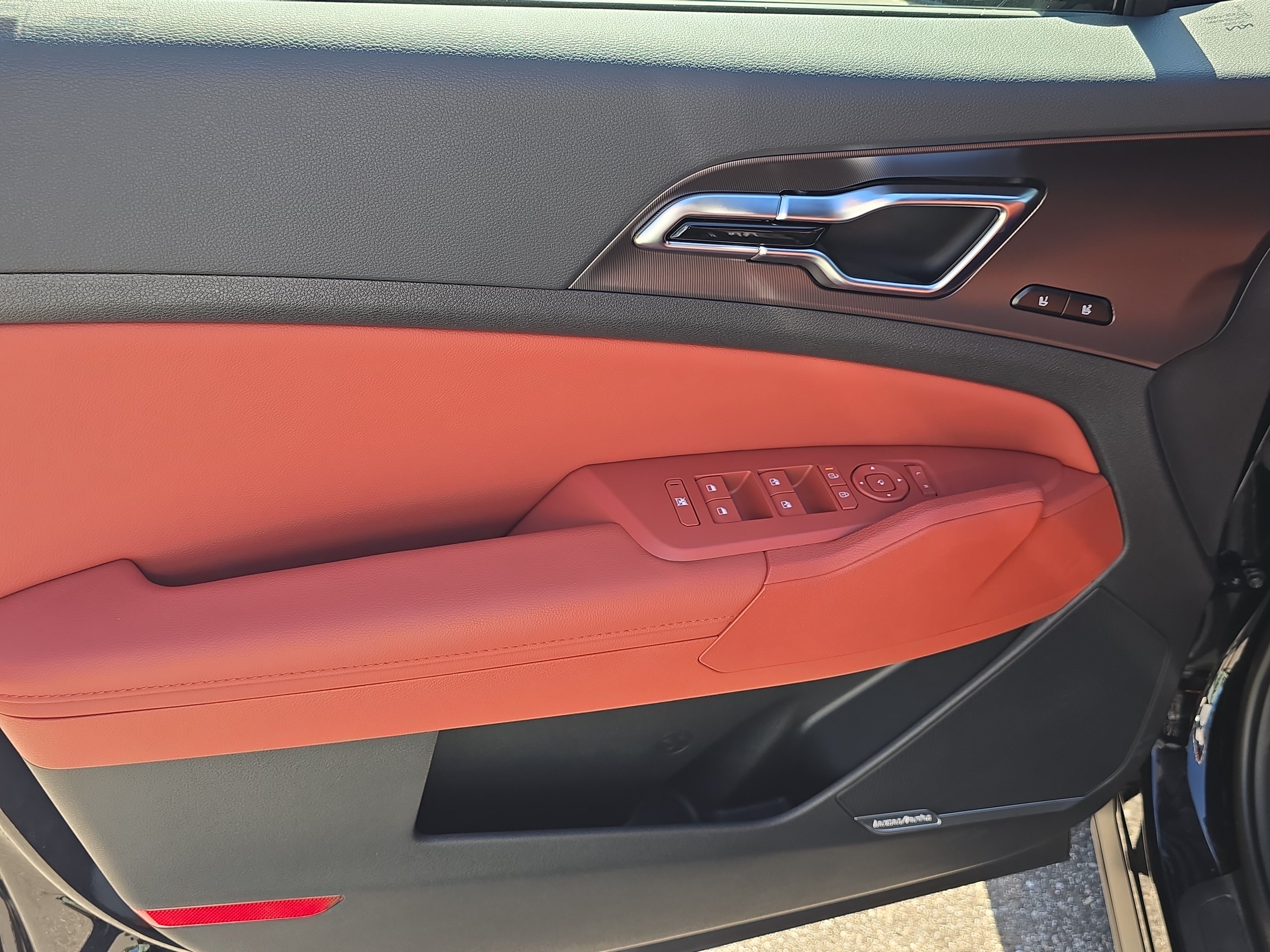 New 2027 Kia Sportage SX FWD image 18