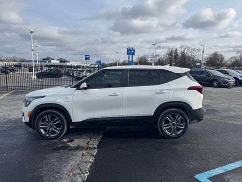 Used 2021 Kia Seltos LX image 28