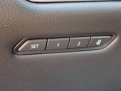 Certified 2023 Cadillac XT5 Sportv AWD/4WD image 34