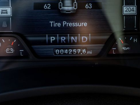 Used 2024 RAM 2500 Big Horn w/ Level 2 Equipment Group image 19