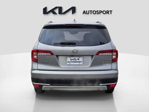 Used 2020 Honda Pilot Touring image 9